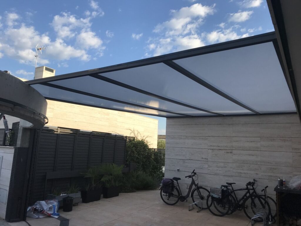 Cerramientos de policarbonato en Cáceres